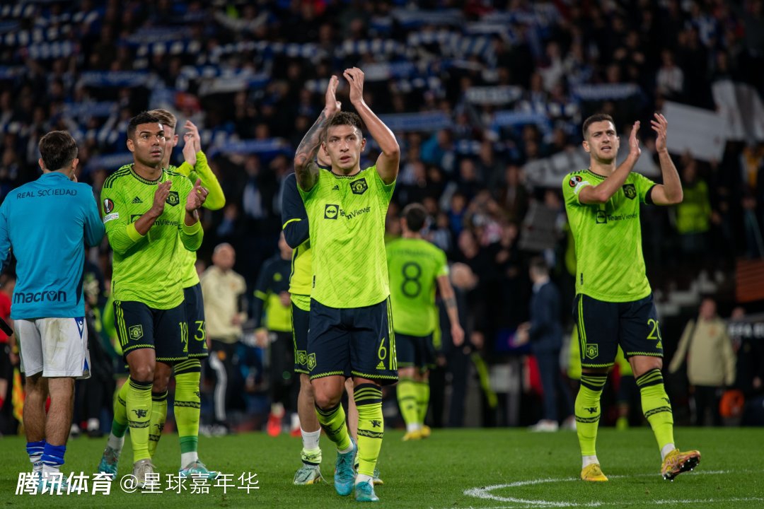 曼联又崩了？开场10分钟连丢两球！C罗疑不满队友，怒摘队长袖